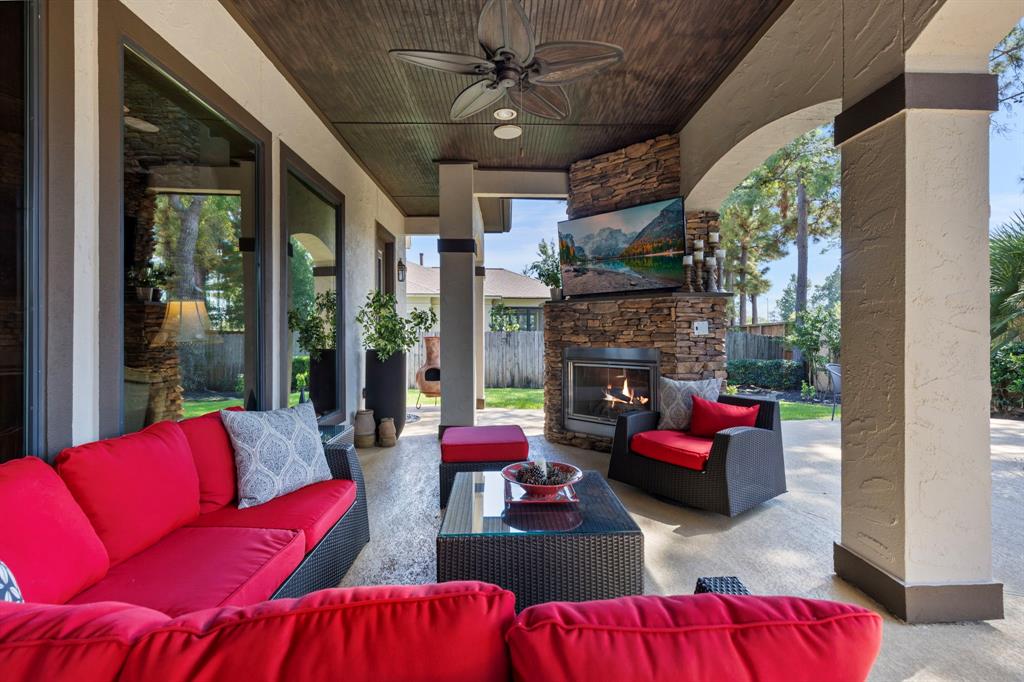 7511 Raes Creek Drive, Spring, Texas image 43