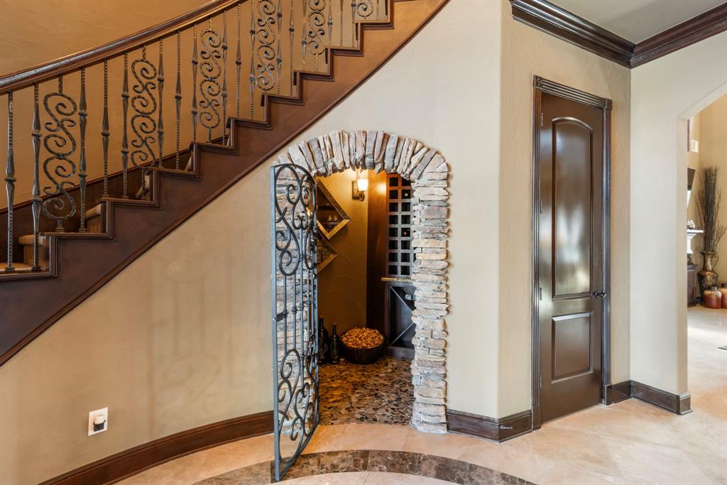 7511 Raes Creek Drive, Spring, Texas image 9