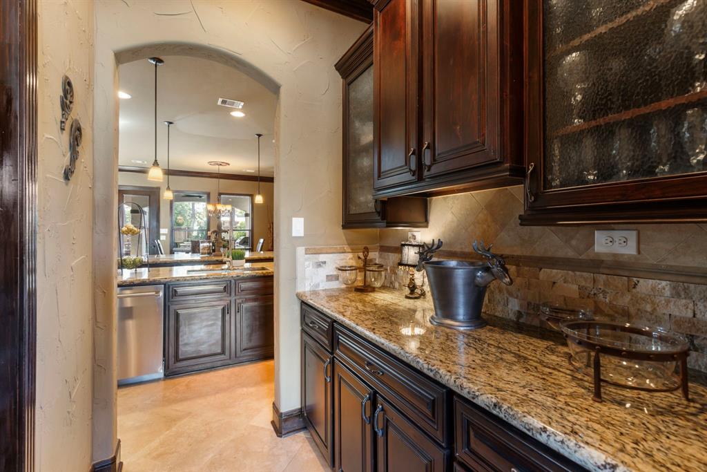 7511 Raes Creek Drive, Spring, Texas image 14
