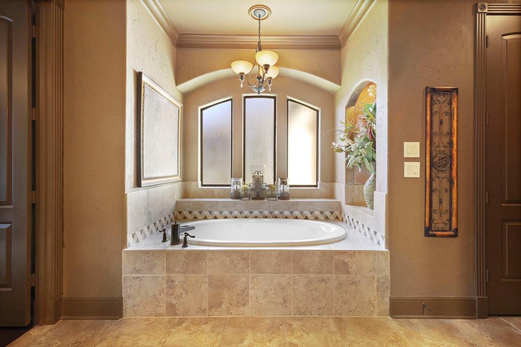 7511 Raes Creek Drive, Spring, Texas image 30