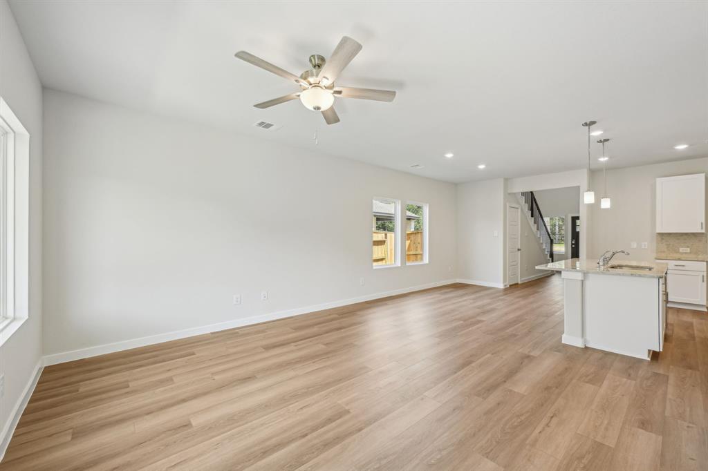6713 Chinapkin Oak Lane, Conroe, Texas image 8