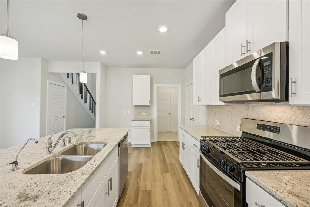 6713 Chinapkin Oak Lane, Conroe, Texas image 9