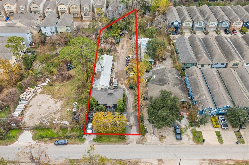 1137 W 26th Street, Houston, Texas image 1