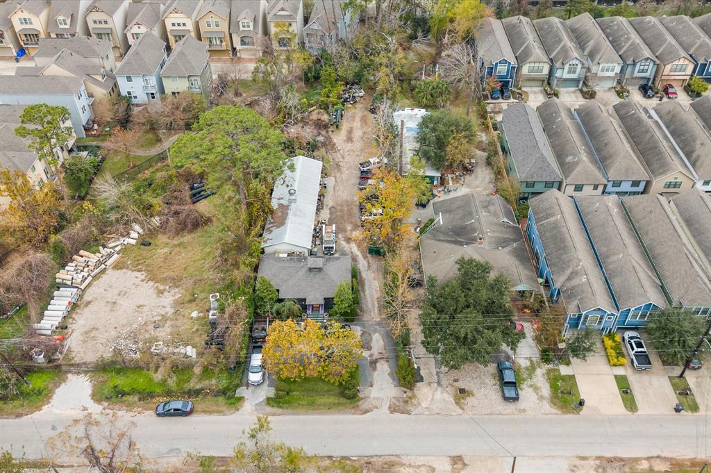 1137 W 26th Street, Houston, Texas image 25
