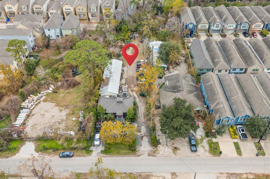 1137 W 26th Street, Houston, Texas image 4