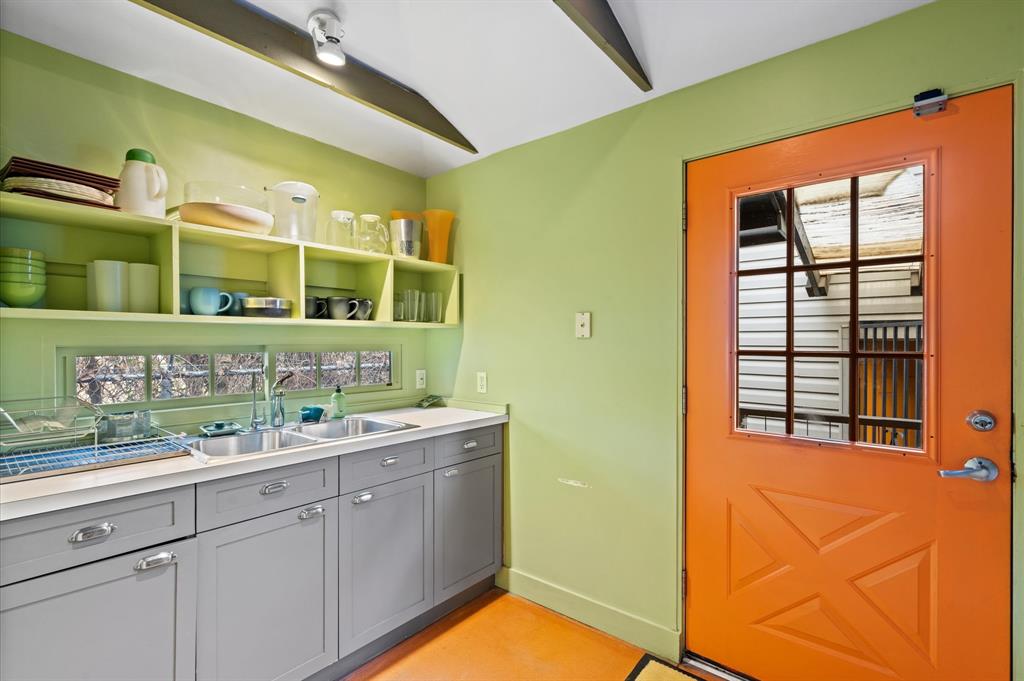 1137 W 26th Street, Houston, Texas image 15