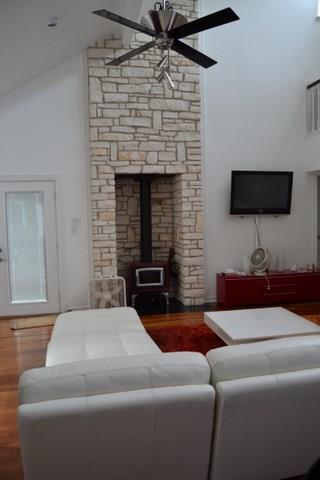 241 SE Lake Oaks Boulevard Boulevard NE