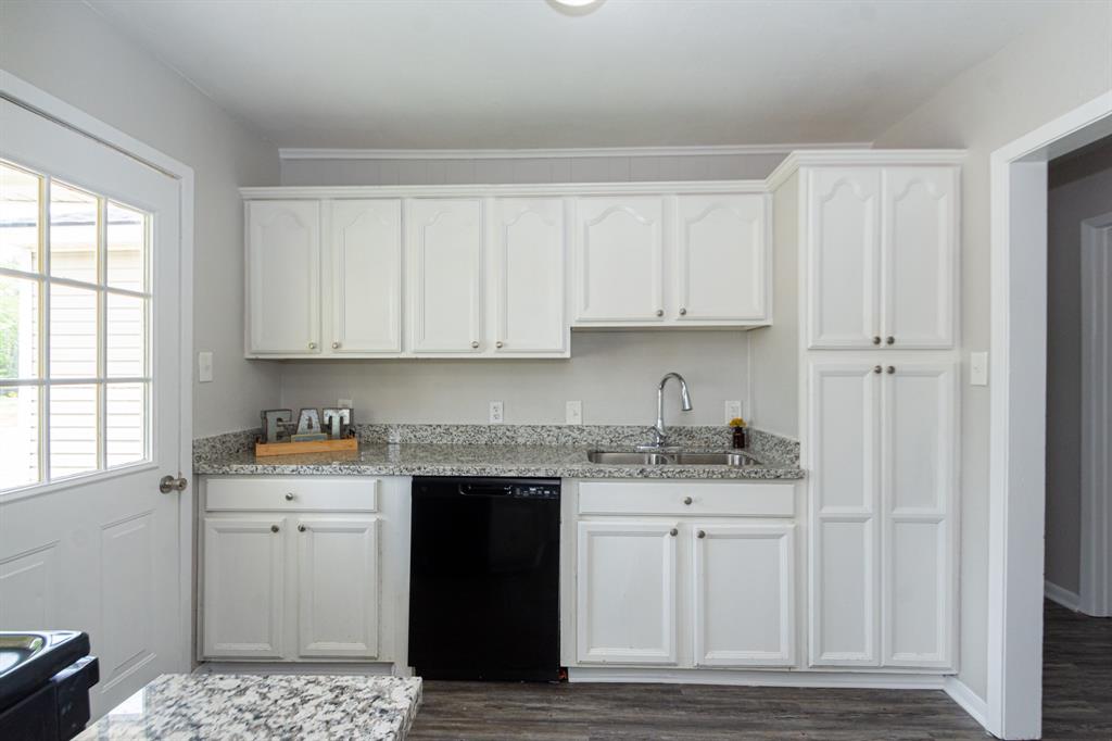 930 W 6th Street, Freeport, Texas image 14