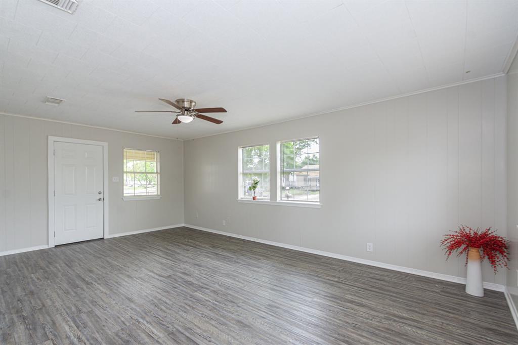 930 W 6th Street, Freeport, Texas image 18