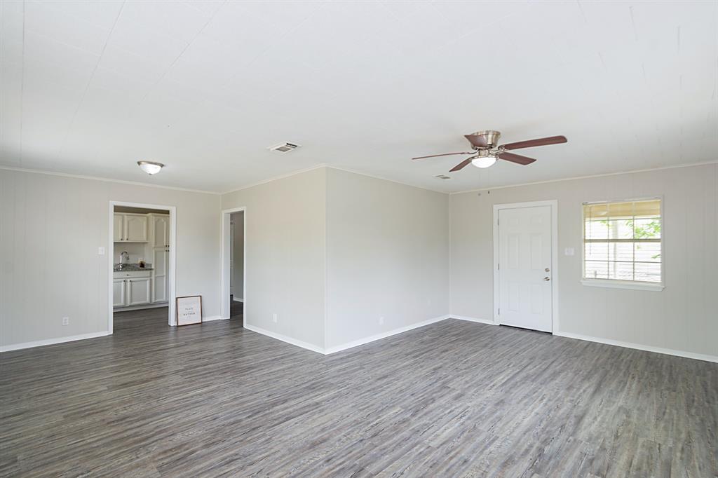 930 W 6th Street, Freeport, Texas image 19