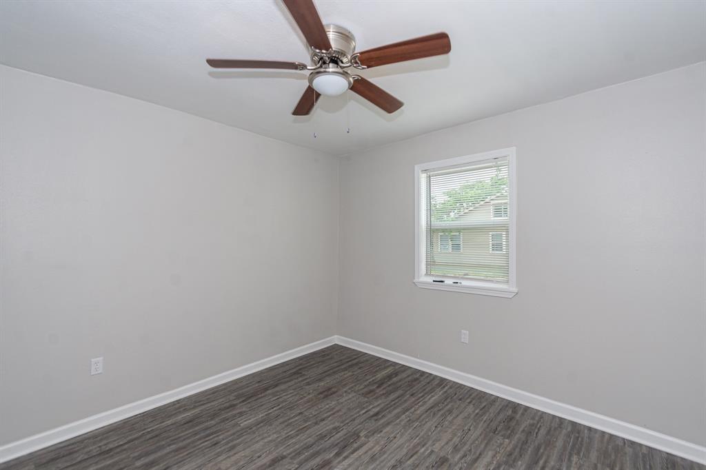 930 W 6th Street, Freeport, Texas image 34