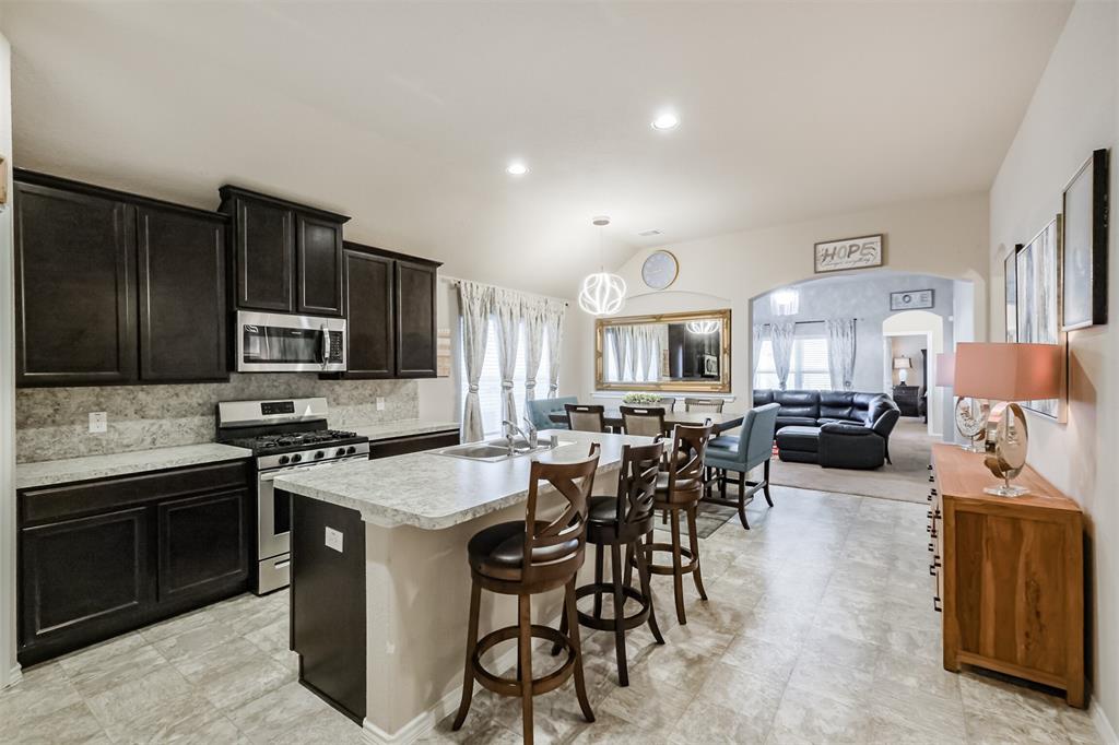 3415 Hughes Meadow Way, Richmond, Texas image 4