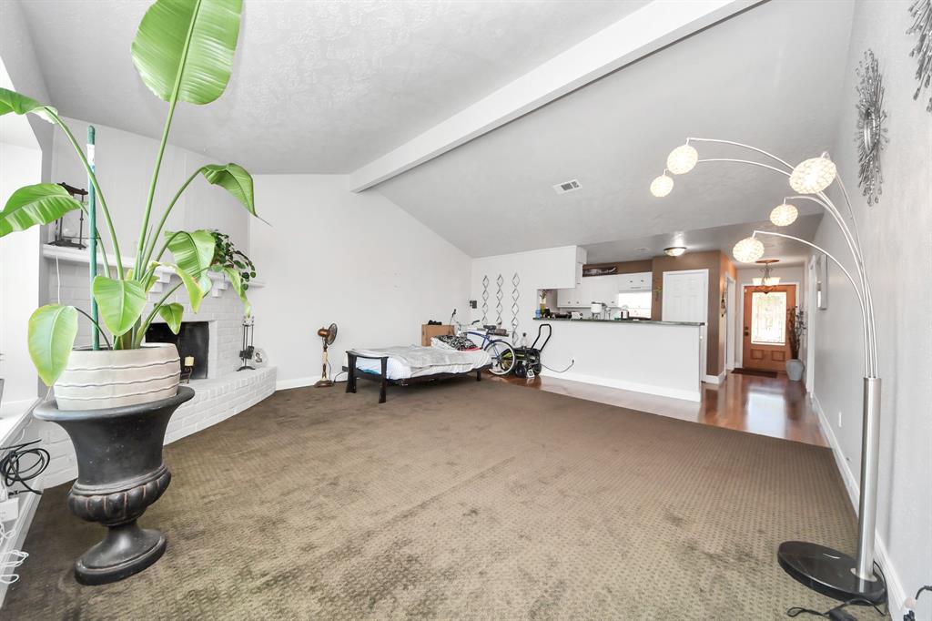7631 Winkle Wood Lane, Houston, Texas image 21