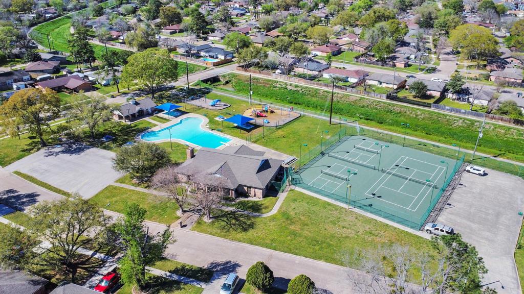 7631 Winkle Wood Lane, Houston, Texas image 29