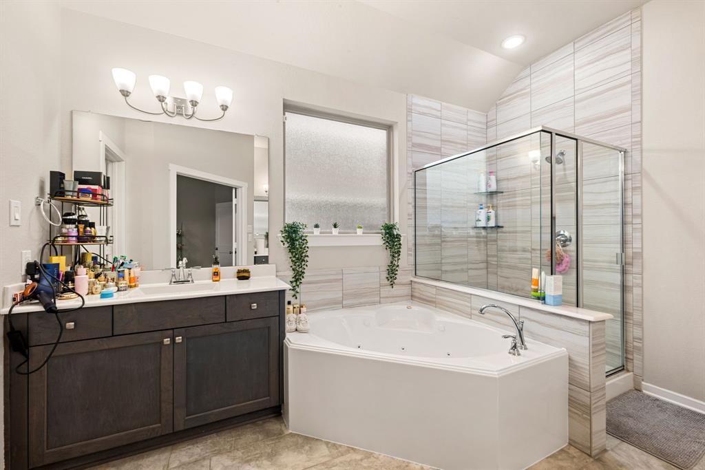 6934 Hunters Trace Ln Ln, Baytown, Texas image 17