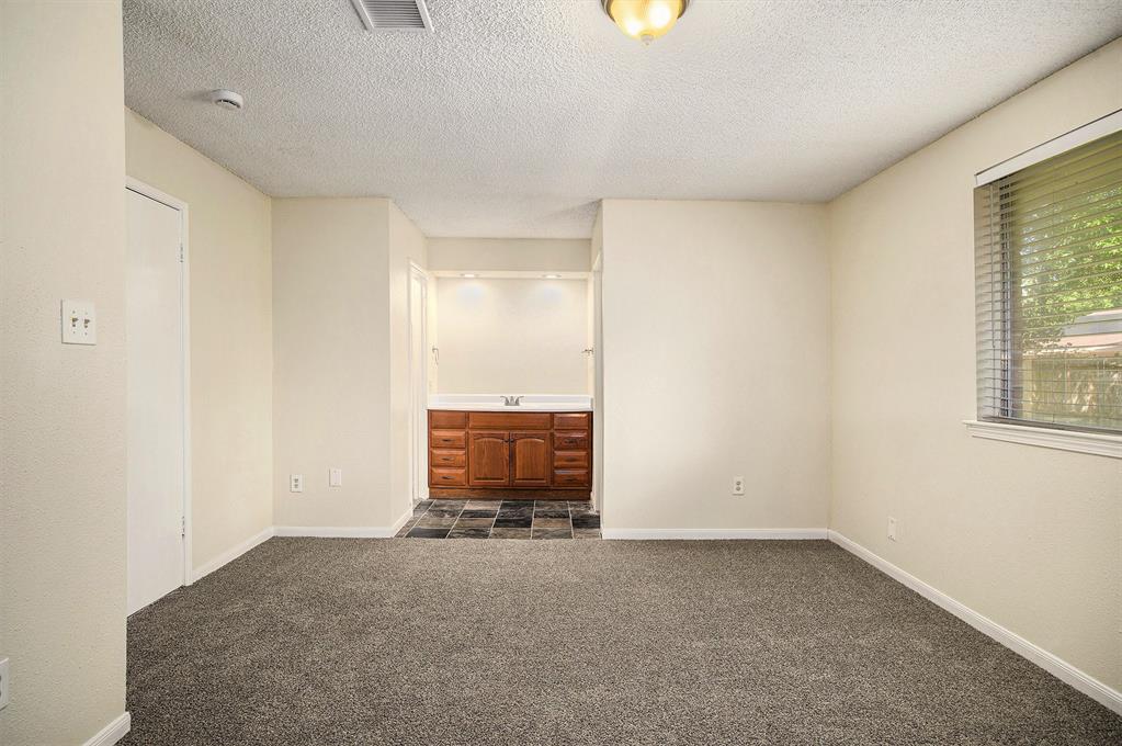 3627 Wintergreen Drive, Humble, Texas image 11