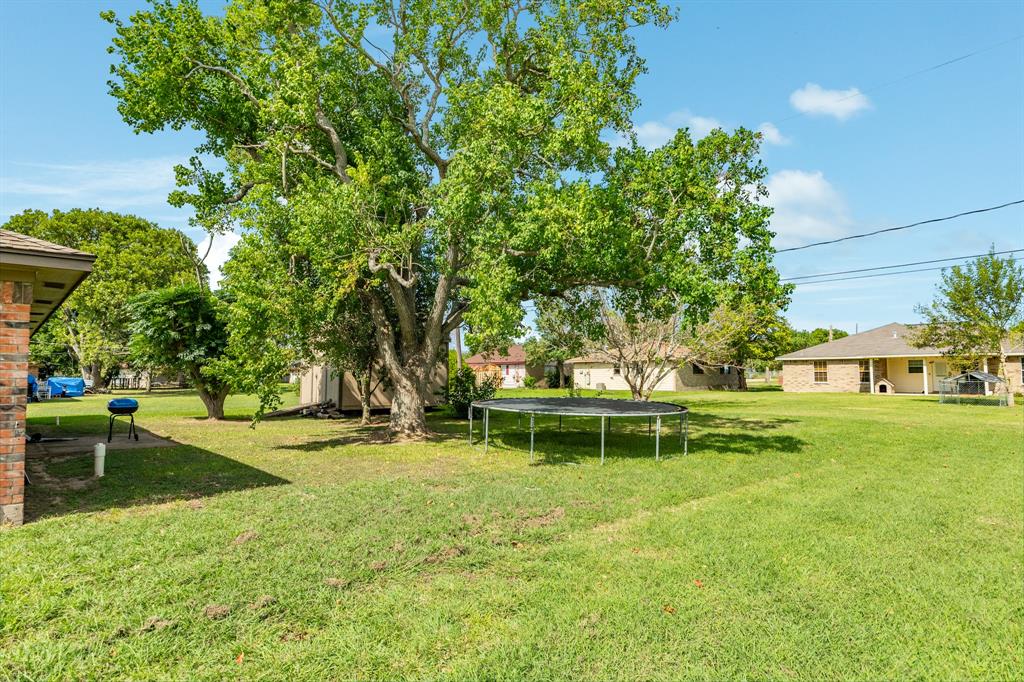 1518 N Avenue M, Freeport, Texas image 19