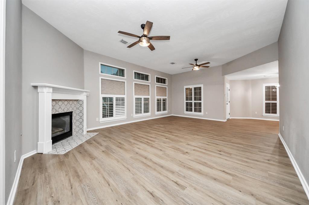 1410 Long View Drive, Pearland, Texas image 10