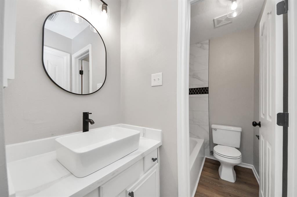 1410 Long View Drive, Pearland, Texas image 21