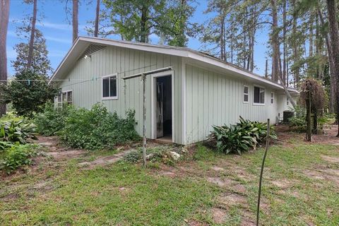 A home in Brookeland