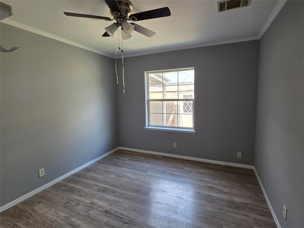 4702 18th Street, Bacliff, Texas image 5
