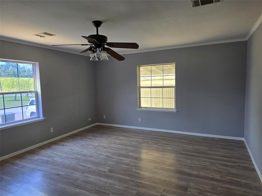 4702 18th Street, Bacliff, Texas image 3