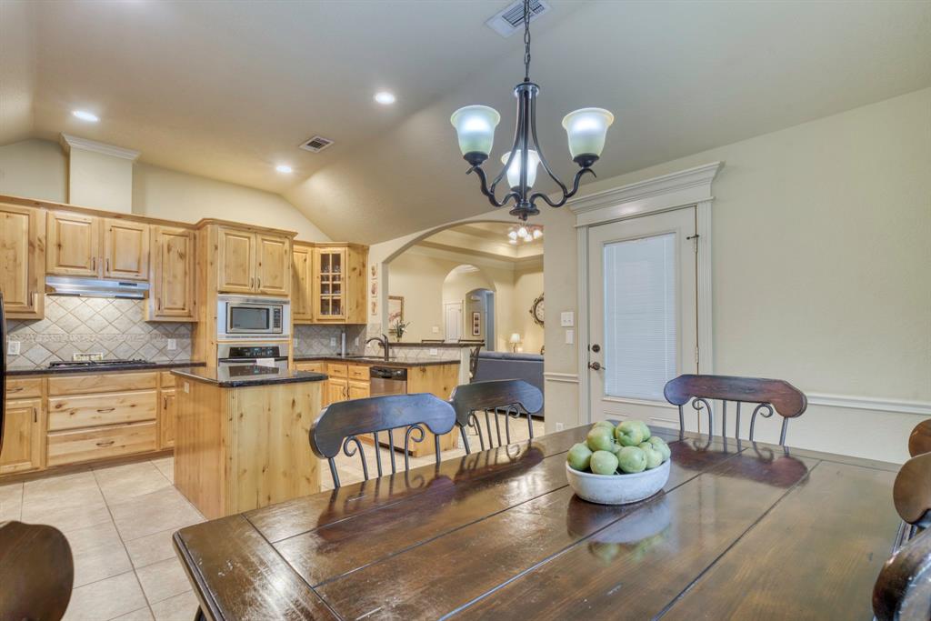 2703 Wood Court, Bryan, Texas image 9