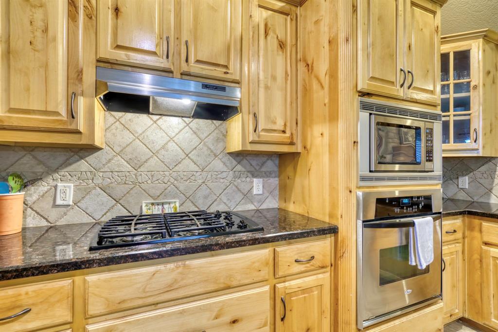 2703 Wood Court, Bryan, Texas image 11