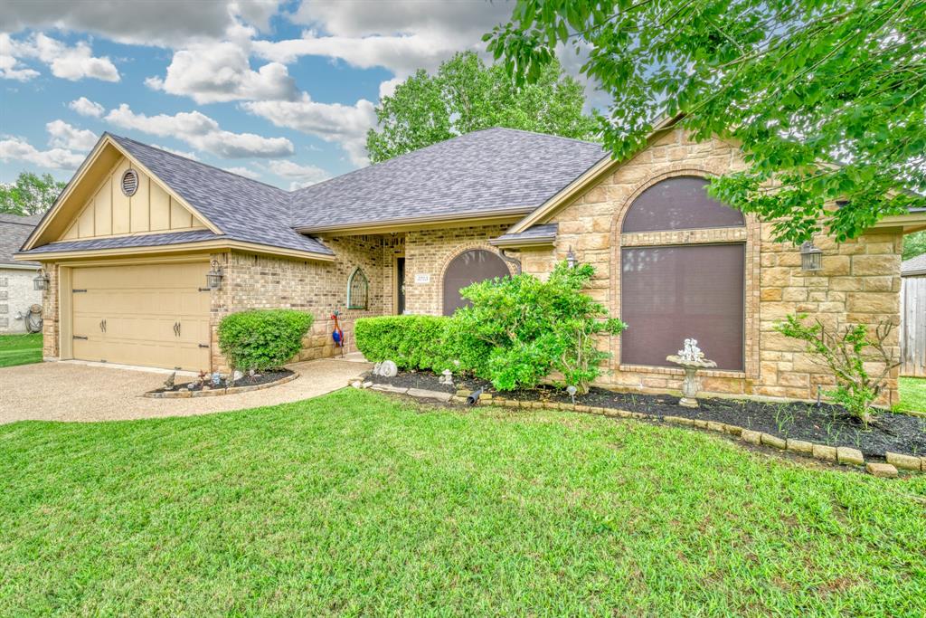 2703 Wood Court, Bryan, Texas image 1