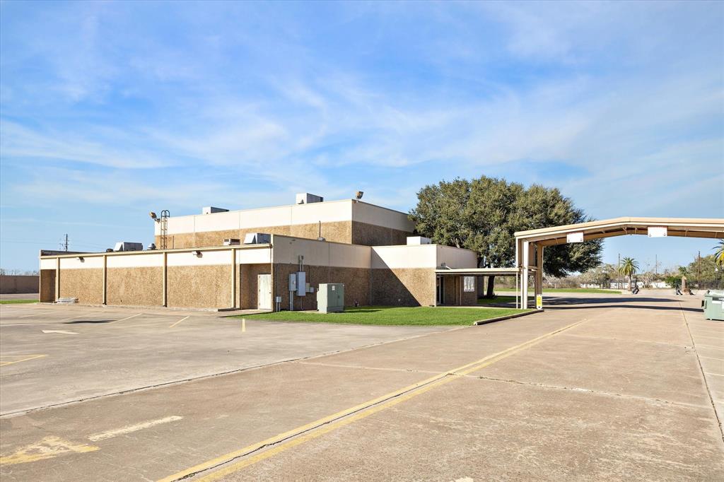 1401 Martin Luther King Boulevard, El Campo, Texas image 40