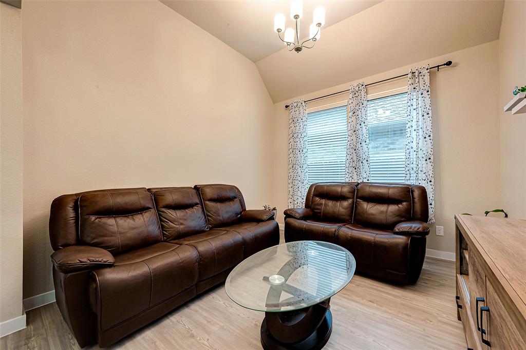 4723 Great Acre Lane, Fresno, Texas image 32