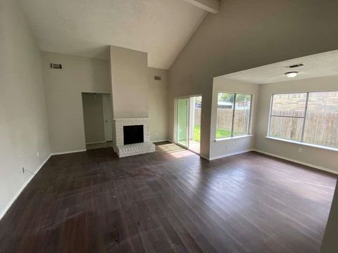 Photo of 3018 Rockrill Drive, Houston, TX 77045 (MLS # 97965410)