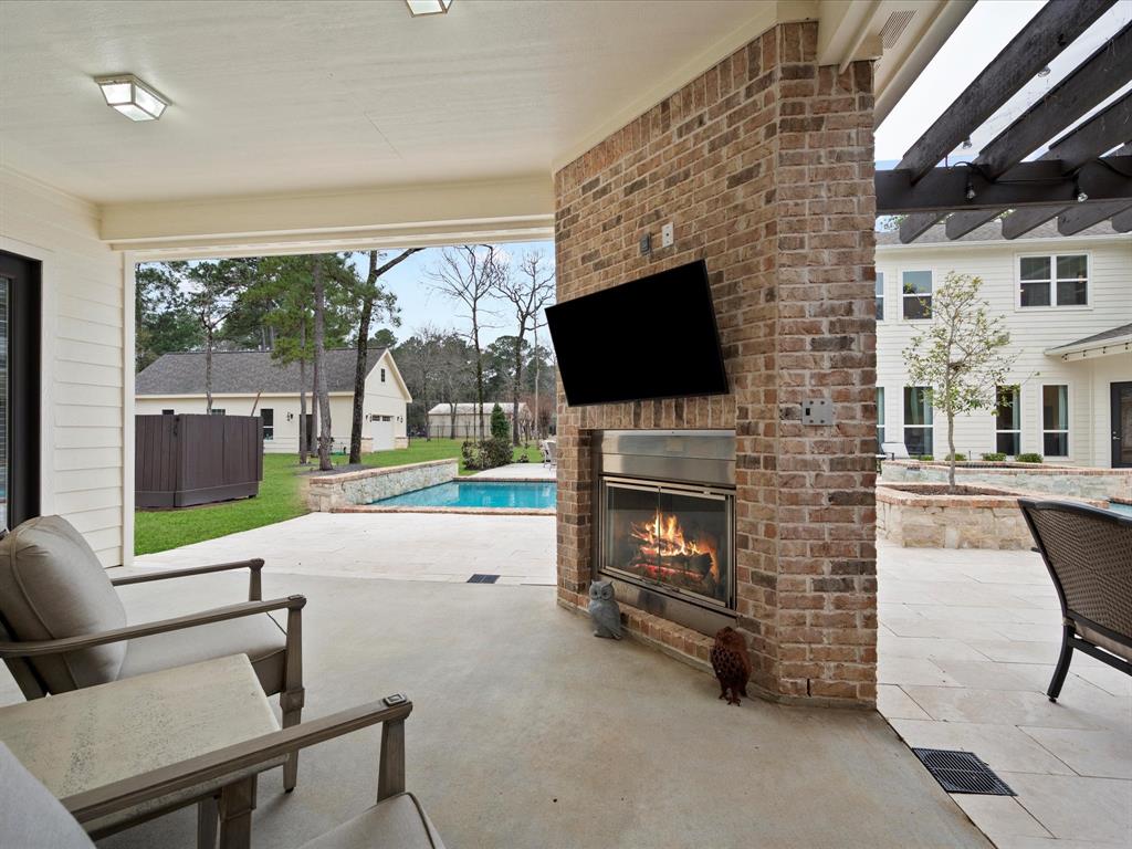 10539 Crestwater Circle, Magnolia, Texas image 40