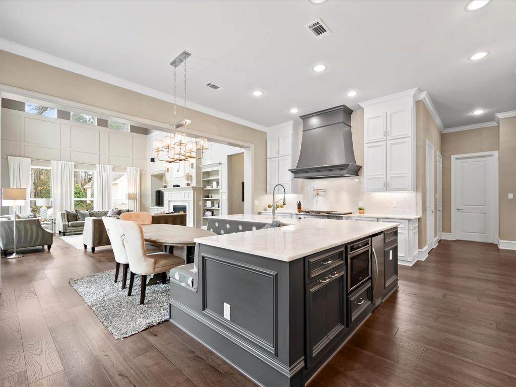 10539 Crestwater Circle, Magnolia, Texas image 10