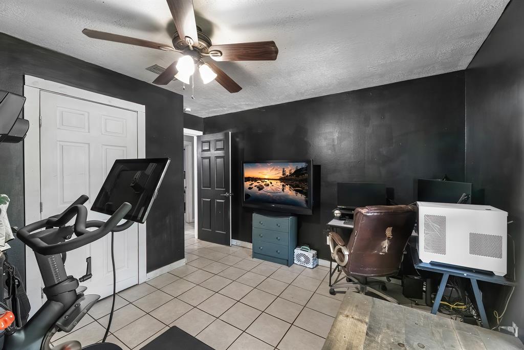 1432 W Palm Drive, Winnie, Texas image 20