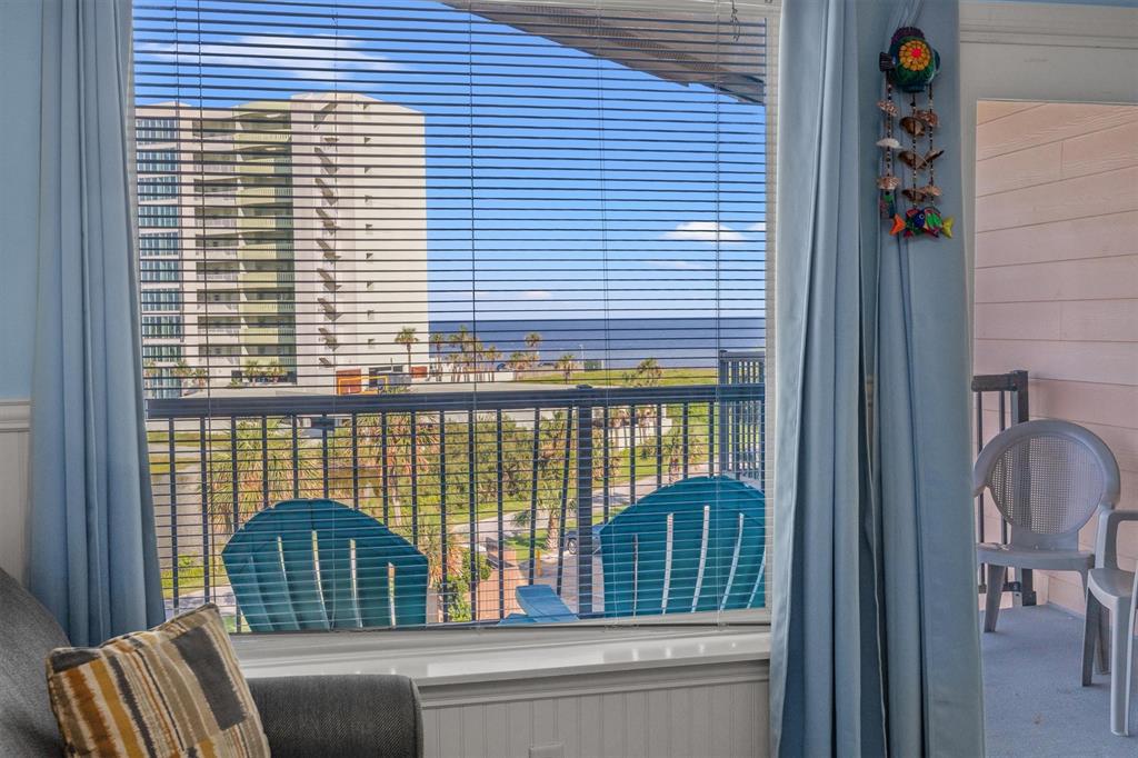 9520 Seawall Boulevard 338
