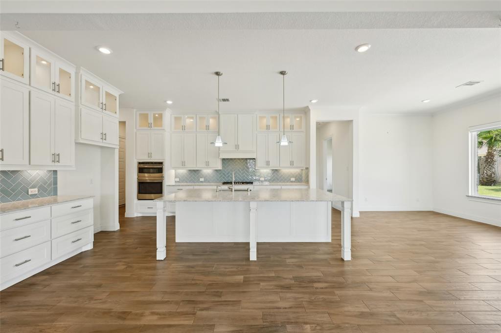25306 Hollowgate Park Lane, Tomball, Texas image 12