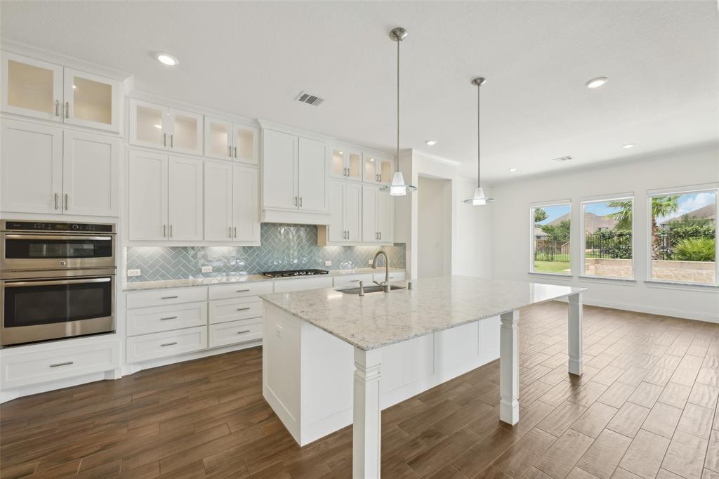 25306 Hollowgate Park Lane, Tomball, Texas image 13