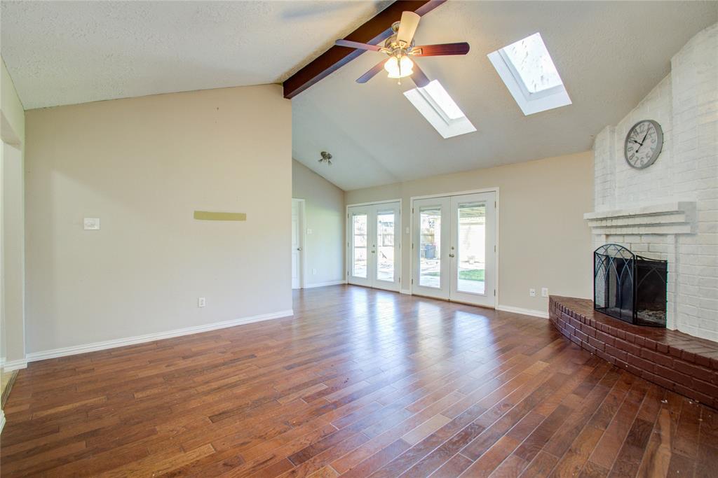 2507 Whispering Springs Drive, Spring, Texas image 6