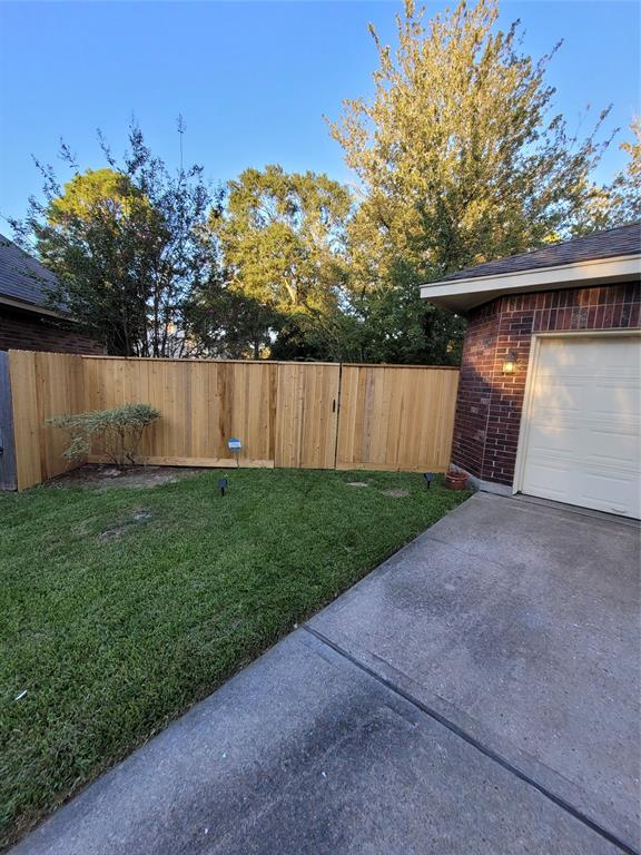 19802 Wood Walk Lane, Humble, Texas image 36