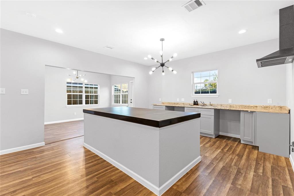 View Houston, TX 77051 house
