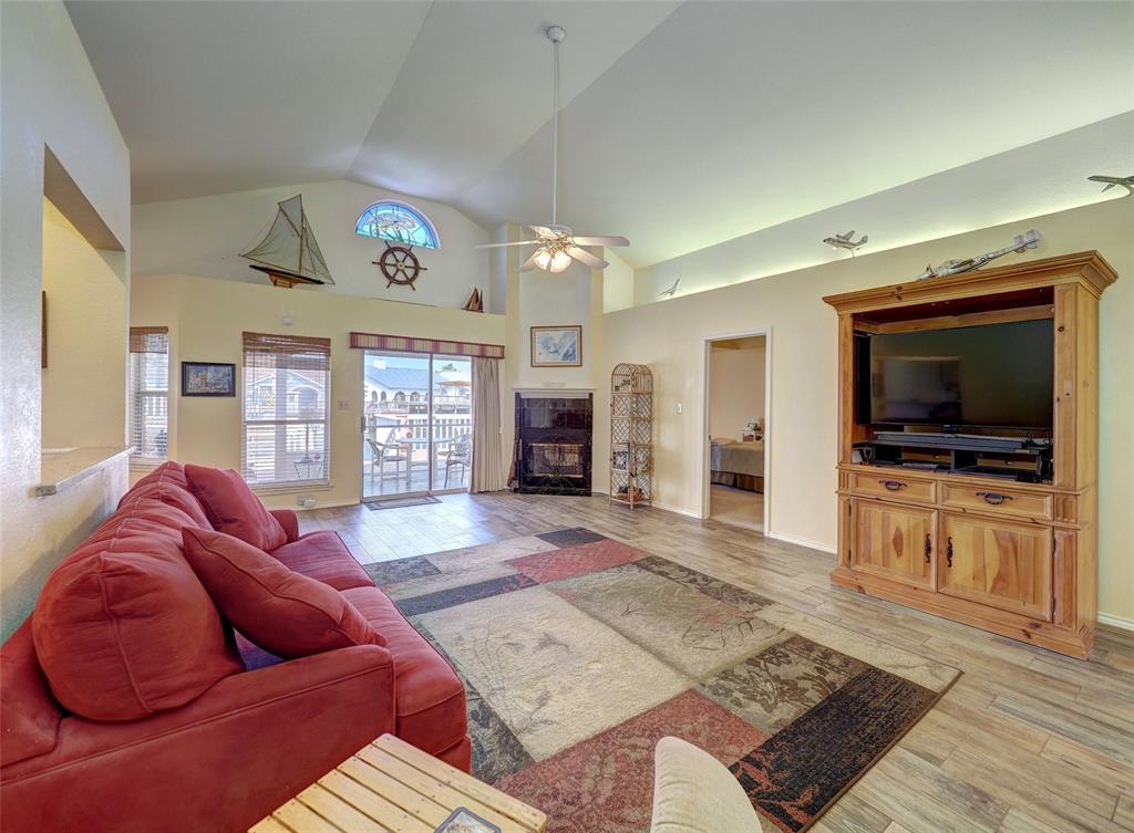 13558 Peseta Court