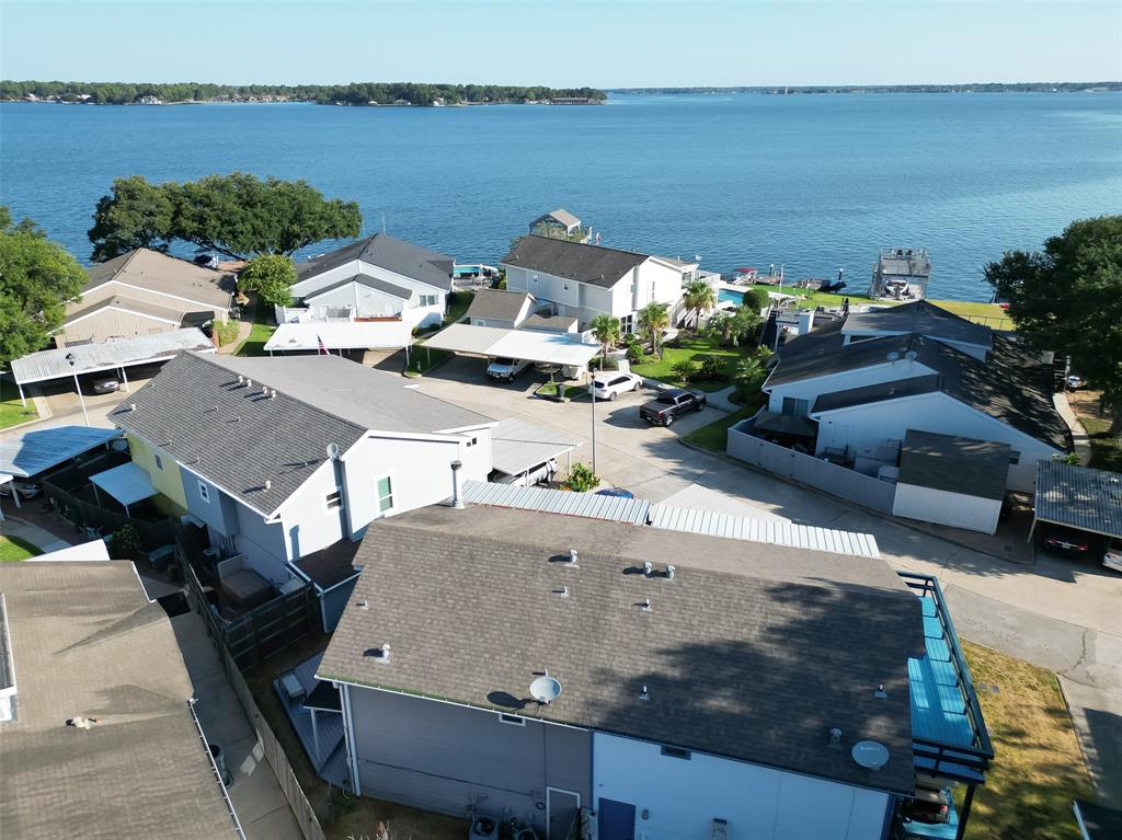 88 Lakeview Village