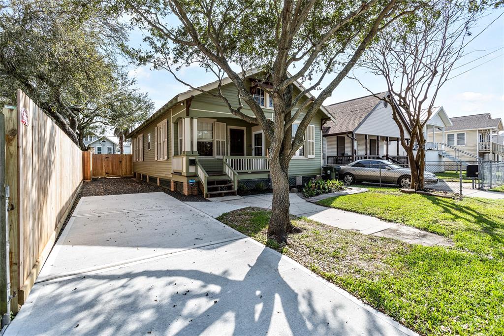 3711 Avenue L, Galveston, Texas image 3