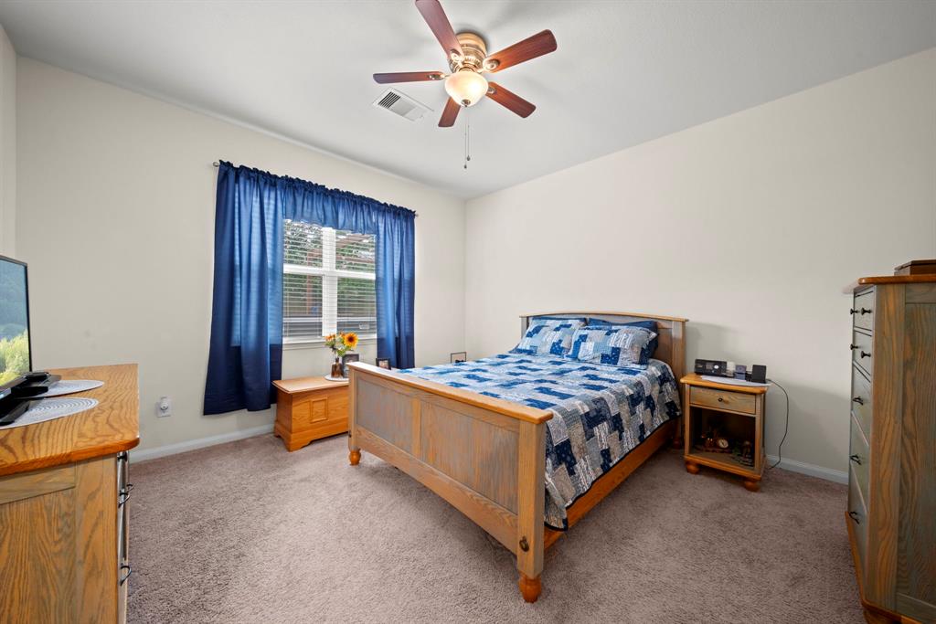12035 Powderhorn Lane, Pinehurst, Texas image 11