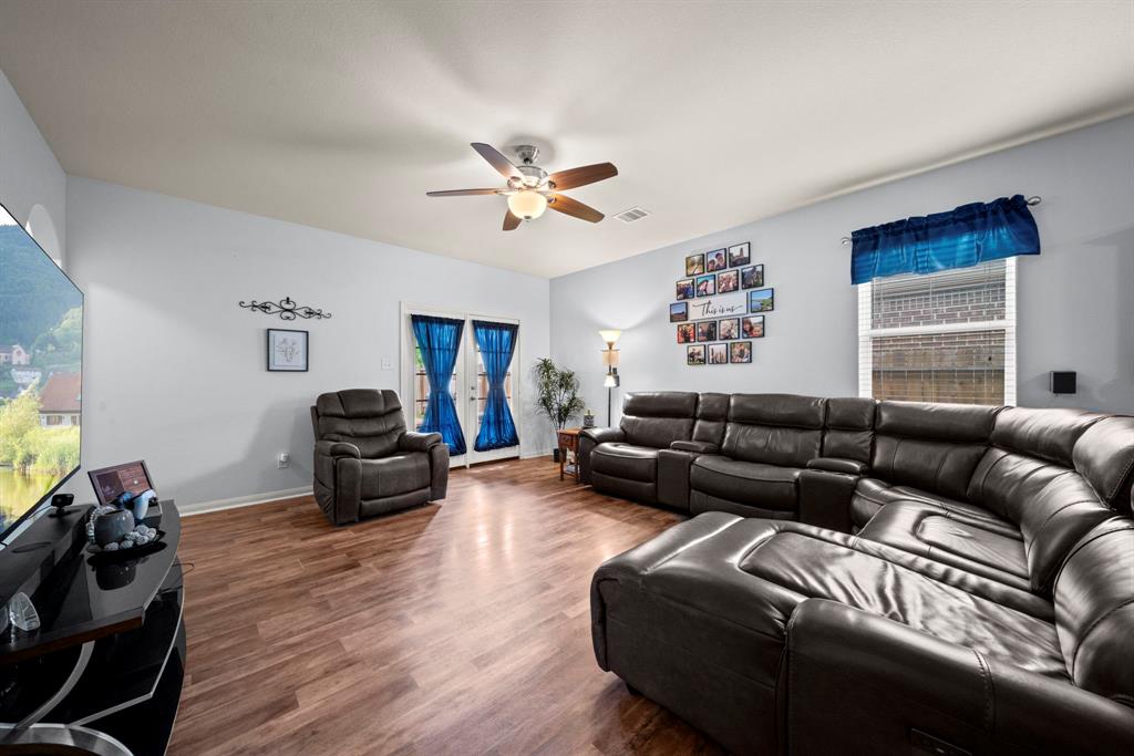 12035 Powderhorn Lane, Pinehurst, Texas image 8