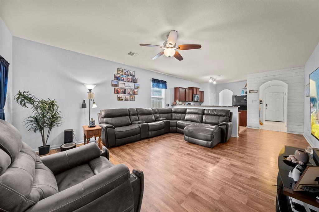 12035 Powderhorn Lane, Pinehurst, Texas image 9