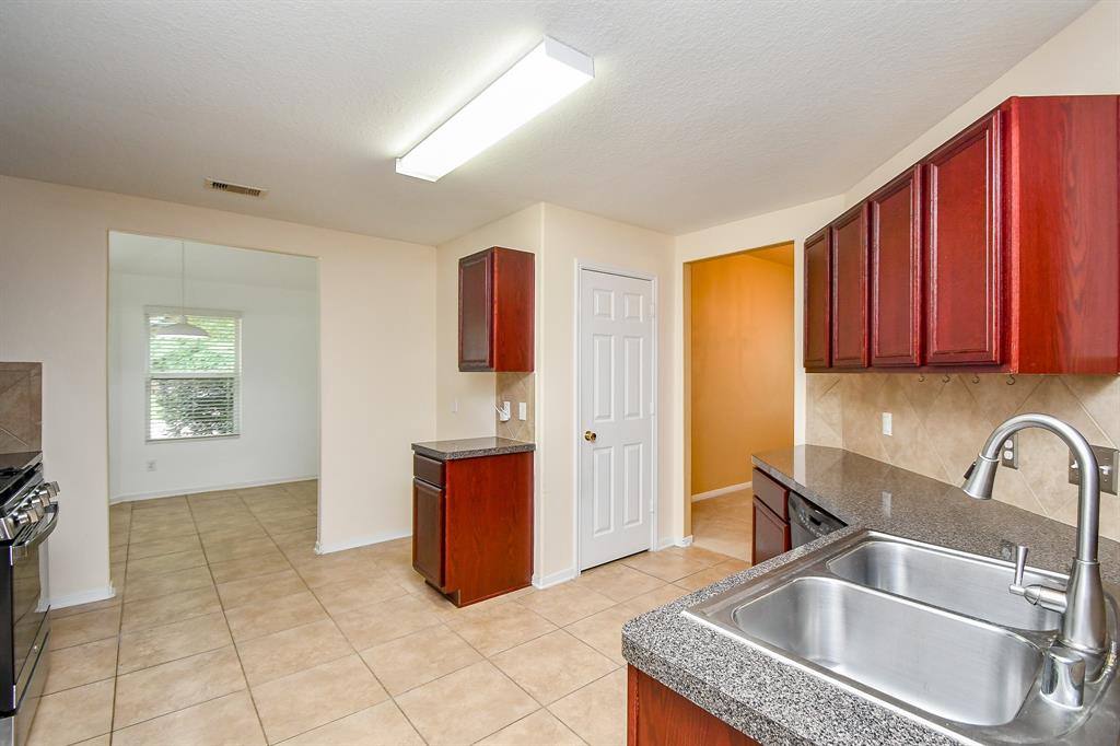 5039 Ivy Fair Way, Katy, Texas image 12