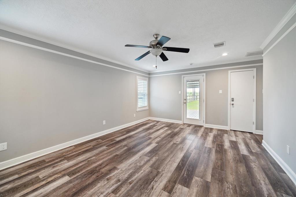 1613 Willow View Street, La Porte, Texas image 18