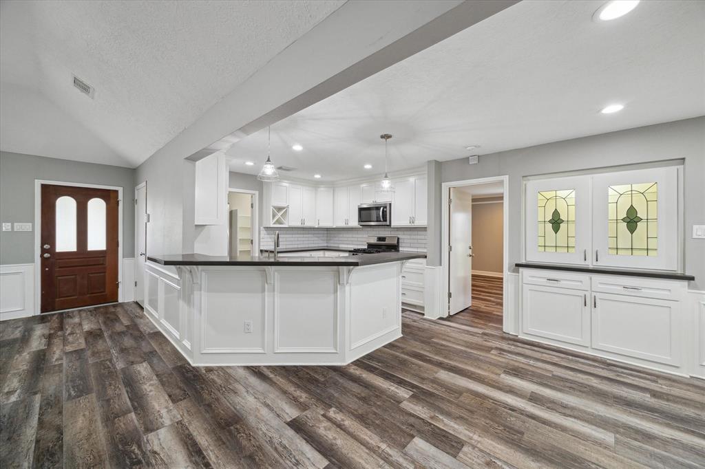 1613 Willow View Street, La Porte, Texas image 11